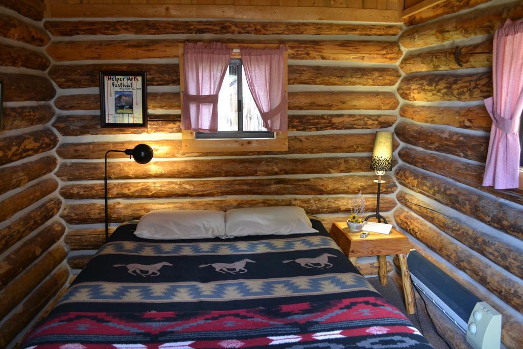Отель Escalante Outfitters Номер фото